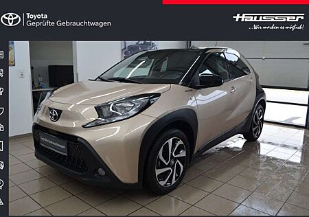 Toyota Aygo (X) 1,0 5-Gang Teamplayer*TZ*KLIMA*ALU*KAMERA*