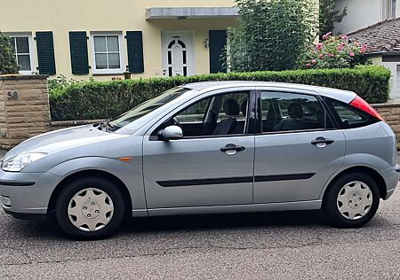 Ford Focus erst 57tkm, Tüv neu