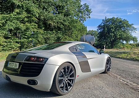 Audi R8 4.2 FSI quattro