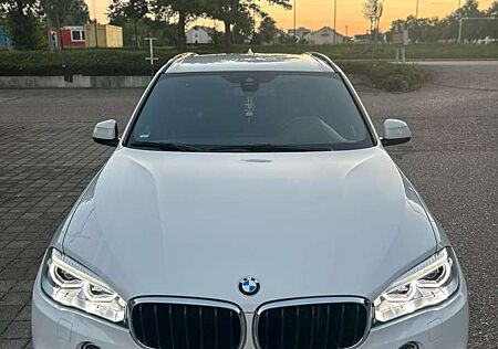 BMW X5 xDrive30d M-Sport-Aut. *HUD*LED*AHK NEU*NAVI PROF