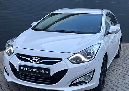 Hyundai i40 cw FIFA World Cup Edition Xenon Keyless Kam.