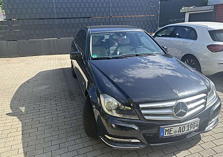 Mercedes-Benz C 220 CDI DPF (BlueEFFICIENCY) 7G-TRONIC Avantgarde