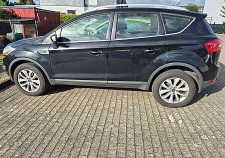 Ford Kuga 2.0 TDCi 2x4 Titanium