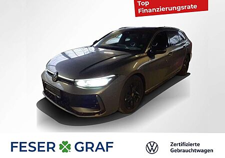 VW Passat Variant Volkswagen 2.0 TDI R-Line BlackStyle DSG IQ-Light / ACC / Rea