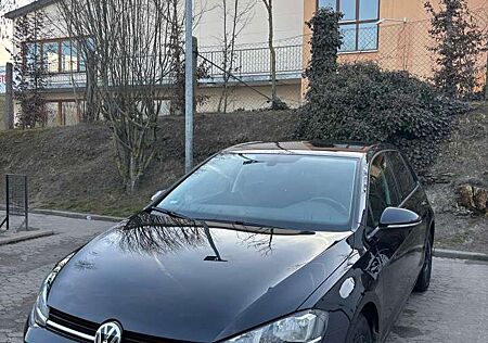 VW Golf Volkswagen 1.6 TDI Sound