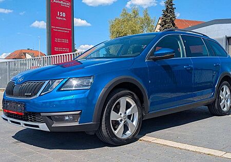 Skoda Octavia Combi Scout 4x4 / DSG / Navi / AHK