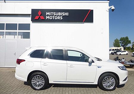 Mitsubishi Outlander Plug-in Hybrid BASIS 2.4 MIVEC 4WD