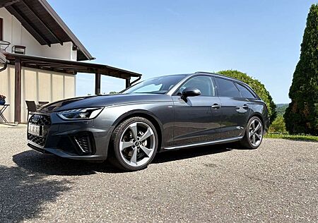 Audi A4 40 TDI S line