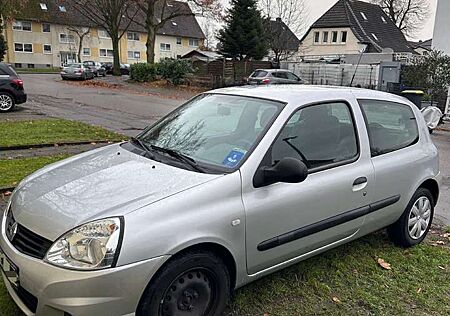 Renault Clio 1.2 16V Campus Authentique