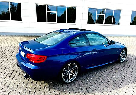 BMW 325 D LCI ///M Performance Navi Prof. KeylessGO Hi-Fi