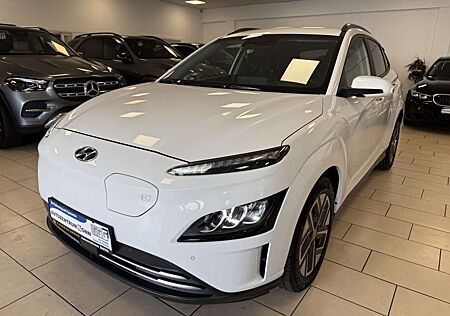Hyundai Kona Prime*2WD*ACC*LED*Cam*SHZ*PDC*CarPlay*Navi*
