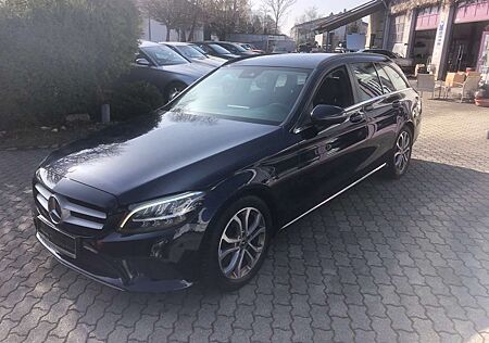 Mercedes-Benz C 200 T d (205.211)