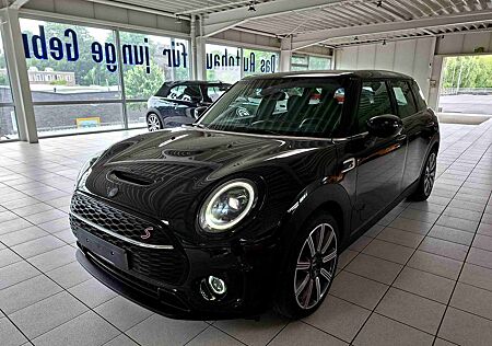 Mini Cooper S Clubman All4 Aut Navi PanoDach Kamera Sitzhzg Classic Trim