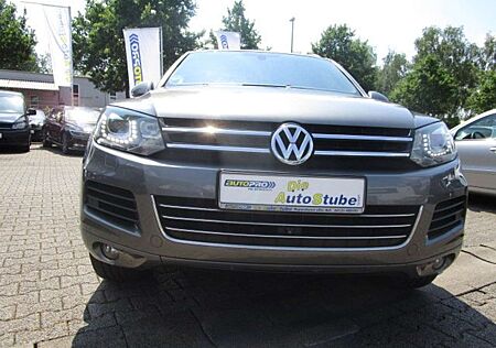 VW Touareg Volkswagen V6 TDI- Navi-Leder-Xenon-AHK3500Kg.-Alu19-Kamera