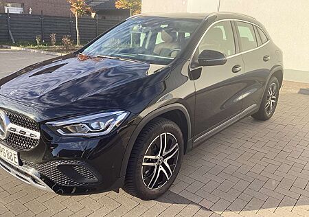 Mercedes-Benz GLA 250 e 8G-DCTProgressive