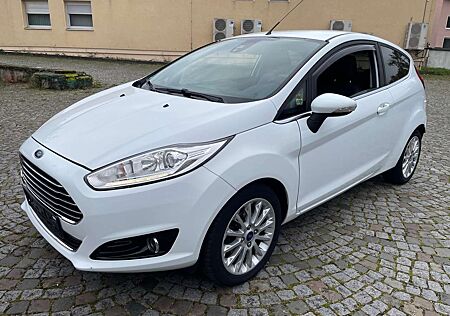 Ford Fiesta Individual* Leder* Navi* Kamera* 1 Hand