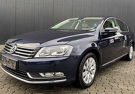 VW Passat Volkswagen 2.0 TDI Lim. 4Motion-Xenon-Kamera-Leder