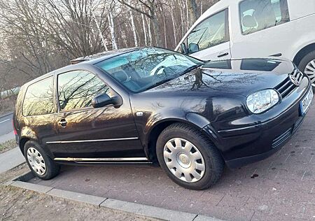 VW Golf Volkswagen 1.6 Sport Edition