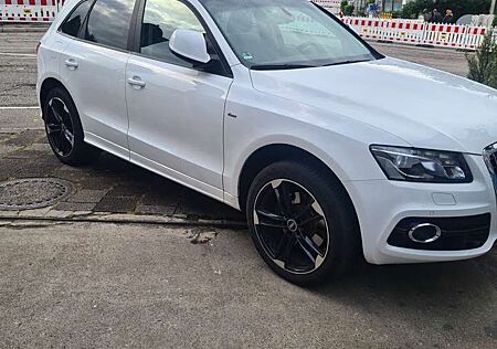 Audi Q5 3.2 FSI quattro S tronic