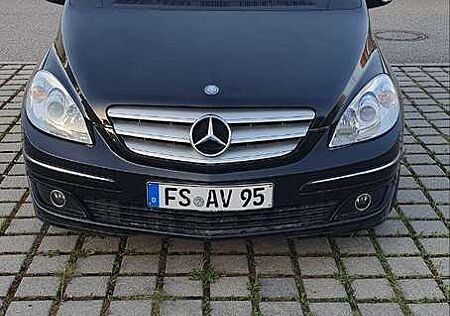 Mercedes-Benz B 150
