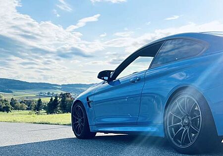 BMW M4 Coupe DKG Competition