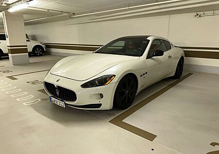 Maserati GranTurismo 4.7L S F1