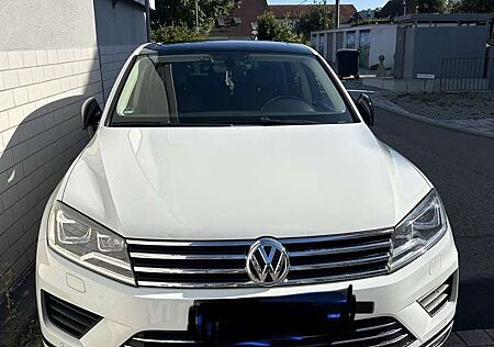 VW Touareg Volkswagen 3.0 V6 TDI SCR Blue Motion DPF Automatik Exclusive