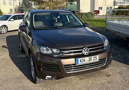 VW Touareg Volkswagen +4.2+V8+TDI+DPF+AutomatikExclusive