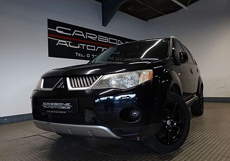 Mitsubishi Outlander 2.0 DI-D Intense**7-Sitzer+AHK**