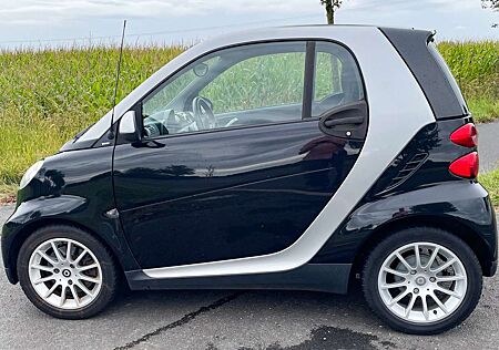 Smart ForTwo Coupe softtouch Passion schwarz/silber