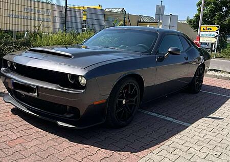 Dodge Challenger 5.7 V8 HEMI R/T * Automatik * Kamera * SZH …