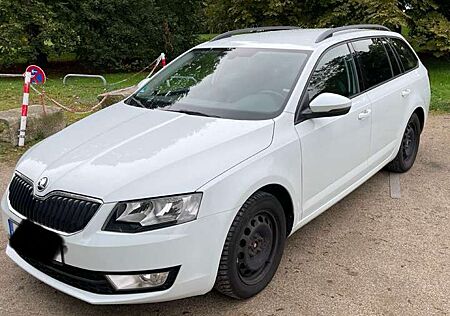 Skoda Octavia Combi 1.6 TDI (Green tec) Style Combi - 1. Hand