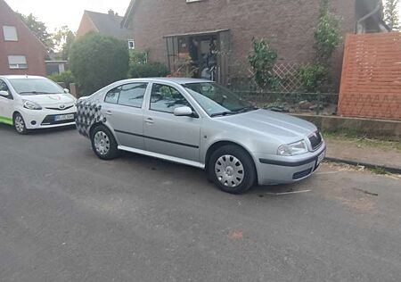 Skoda Octavia 1.6