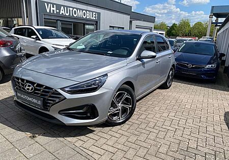 Hyundai i30 16"Alu*LED HSW&Appl&Android+R.KAMERA&PDCvo&hi+Sihz