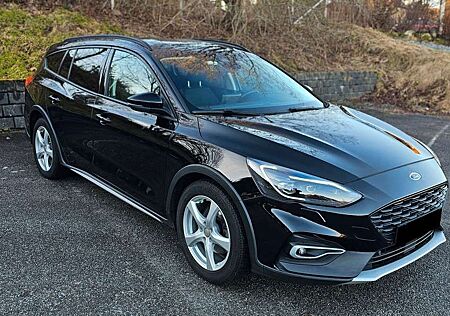 Ford Focus Turnier 1.0 EcoBoost Start-Stopp-System Aut.