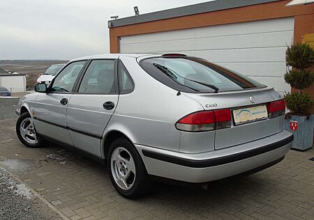 Saab 900 2.3i SE*VOLLLEDER*8 FACH BEREIFT*VOLLFAHRBEREIT...