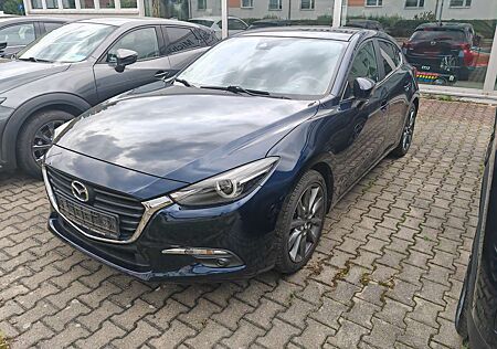 Mazda 3 Signature