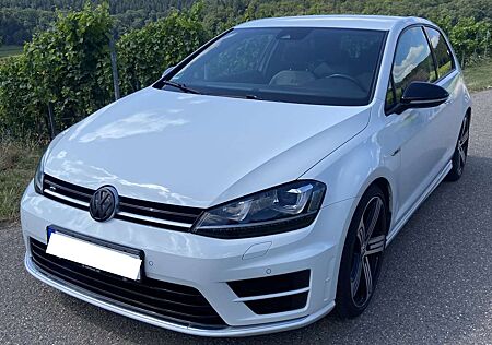 VW Golf Volkswagen R 4Motion BlueMotion Technology DSG