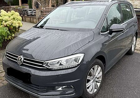VW Touran Volkswagen Highline BMT/Start-Stopp
