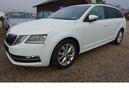 Skoda Octavia Style DSG LED Navi PDC AHK abnehmb. 1. Hd.