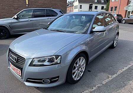 Audi A3 1.4 TFSI S line Navi-Leder-Xenon-PDC-SHZ