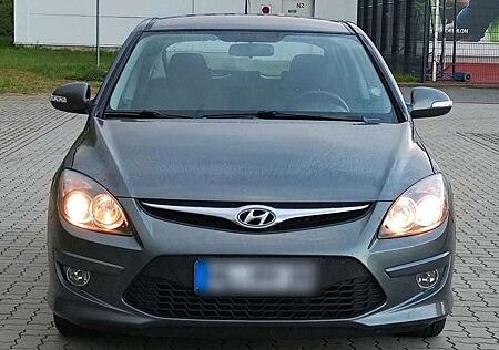 Hyundai i30 1,6 CRDi TÜV / INSP. NEU