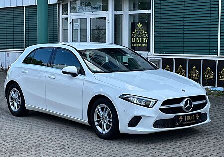 Mercedes-Benz A 180 Kamera* PDC* KLIMA* 1 HAND* FINANZIERUNG