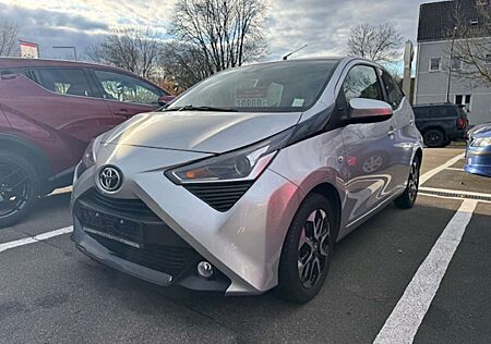 Toyota Aygo (X) x-play Team Deutschland