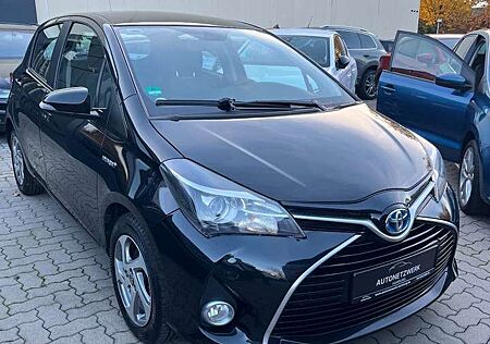 Toyota Yaris 1.5 VVT-i Comfort Hybrid Automatik|Navi