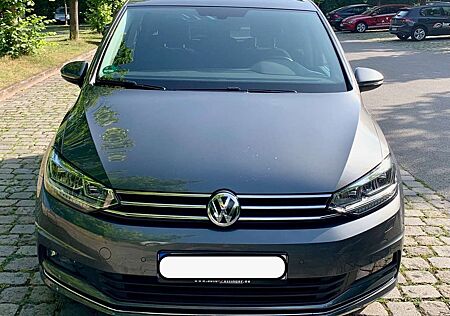 VW Touran Volkswagen 1.4 TSI Highline 17ZOLL,LED,Panorama,7Sitze