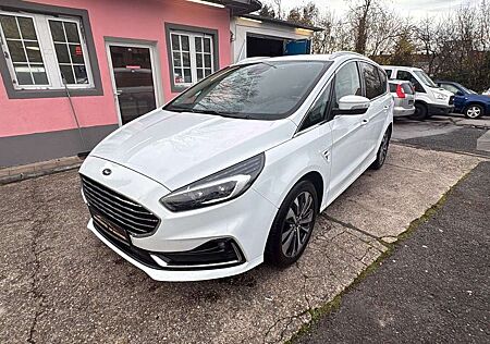 Ford S-Max Titanium