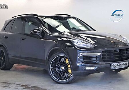 Porsche Cayenne 4.8 V8 570PS Turbo S Chrono Pano Keramik