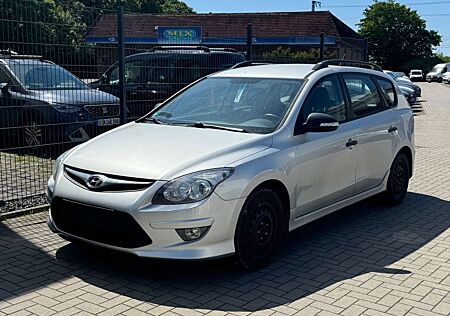 Hyundai i30 cw Classic°Klima°AHK°SHZ°