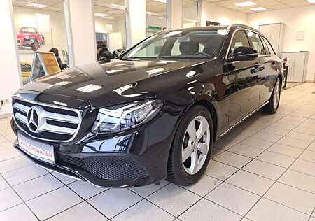Mercedes-Benz E 200 T-Modell / LED / NAVI / GARANTIE